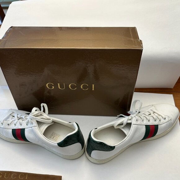 GUCCI- VINTAGE WHITE LEATHER SNEAKER-RED/GREEN STRIPES & GREEN LEATHER SIZE 38.5 - Picture 5 of 14